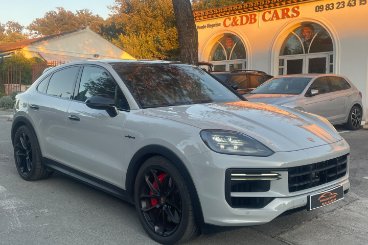 PORSCHE CAYENNE COUPE