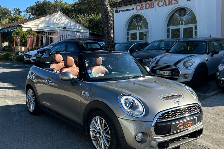 MINI CABRIOLET F57